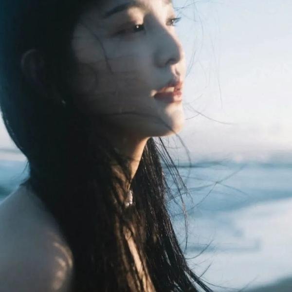 地缚少年花子君